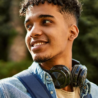 Lucas Santos, 18 anos